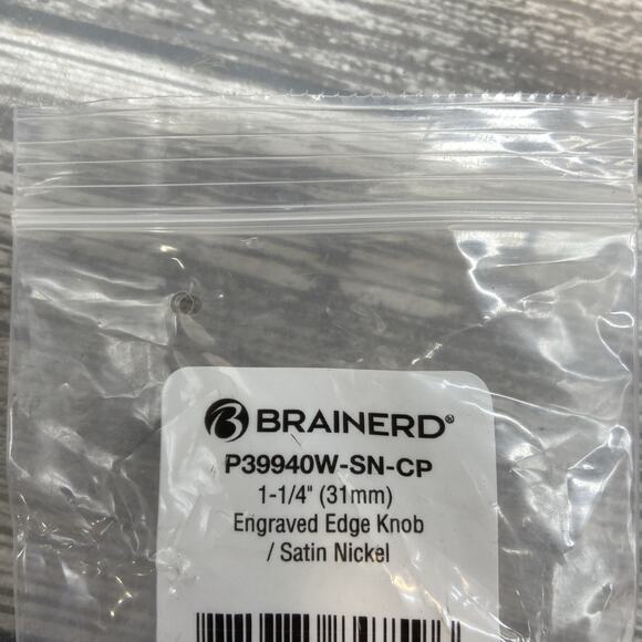 Brainerd 1-1/4”engraved Edge Knob Lot Of 7 {41} - Picture 8 of 9